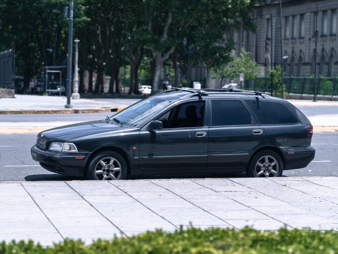 Audi A4 Avant 40 TDI quattro S line, Mythosschwarz metallic